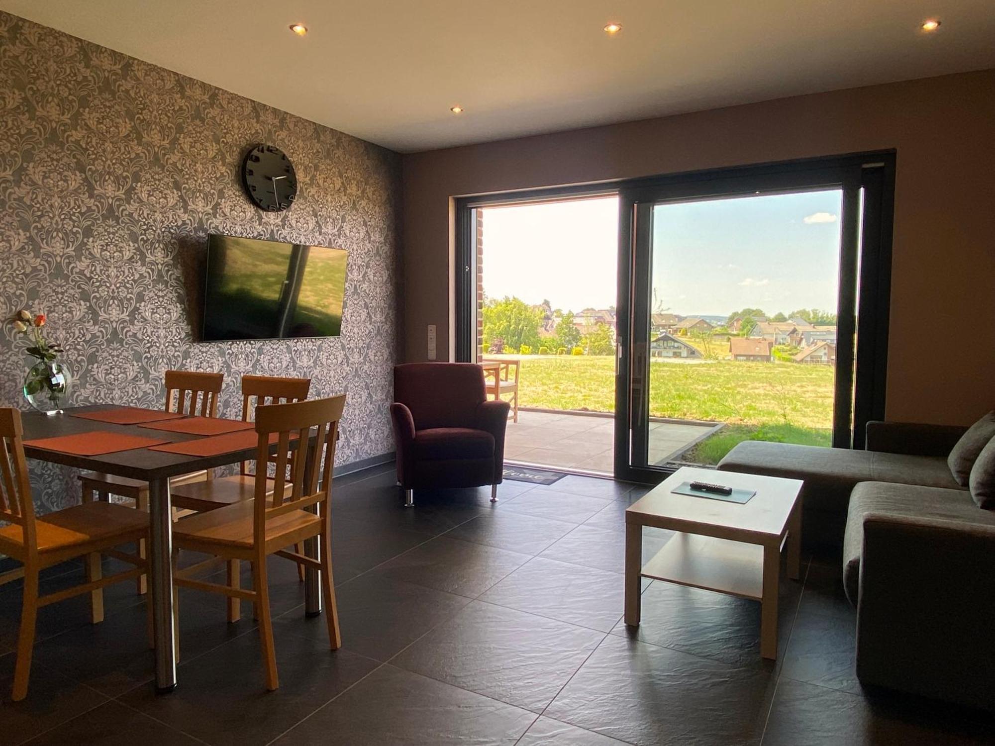 Ferienwohnung Am Weiher Kategorie 1 니데겐 외부 사진