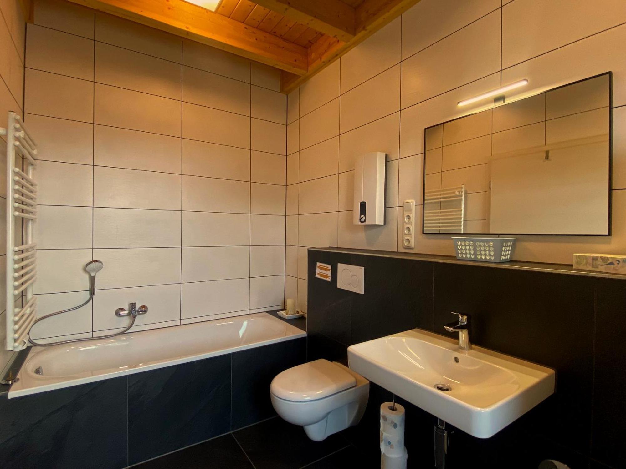 Ferienwohnung Am Weiher Kategorie 1 니데겐 외부 사진
