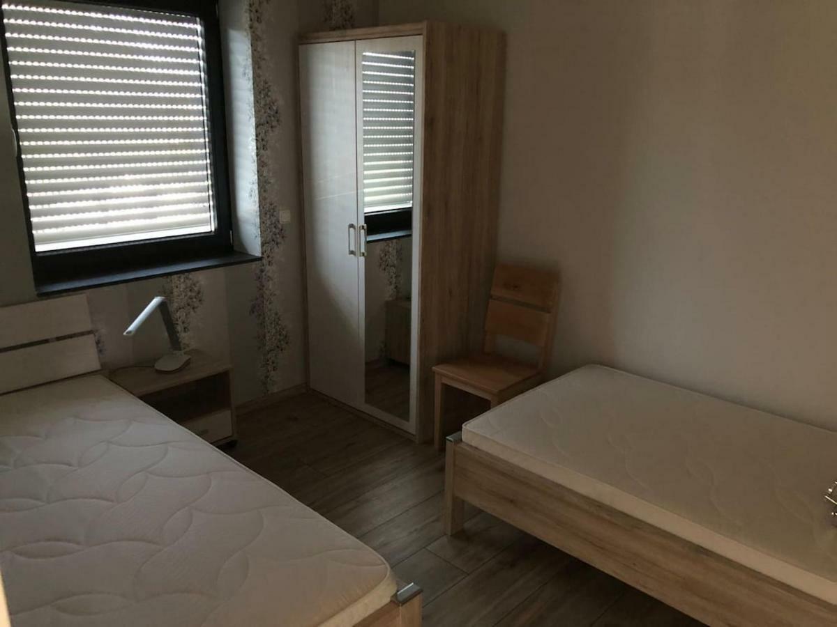 Ferienwohnung Am Weiher Kategorie 1 니데겐 외부 사진