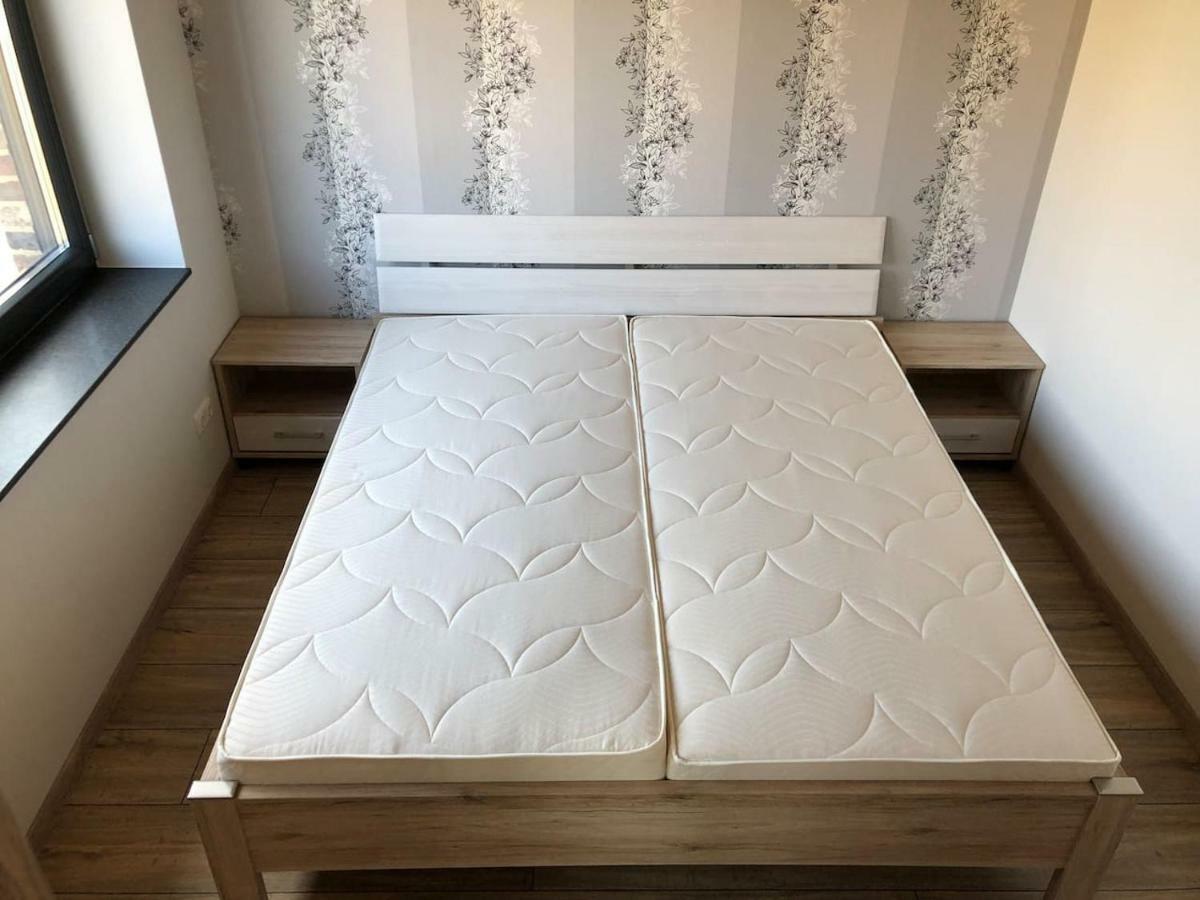 Ferienwohnung Am Weiher Kategorie 1 니데겐 외부 사진